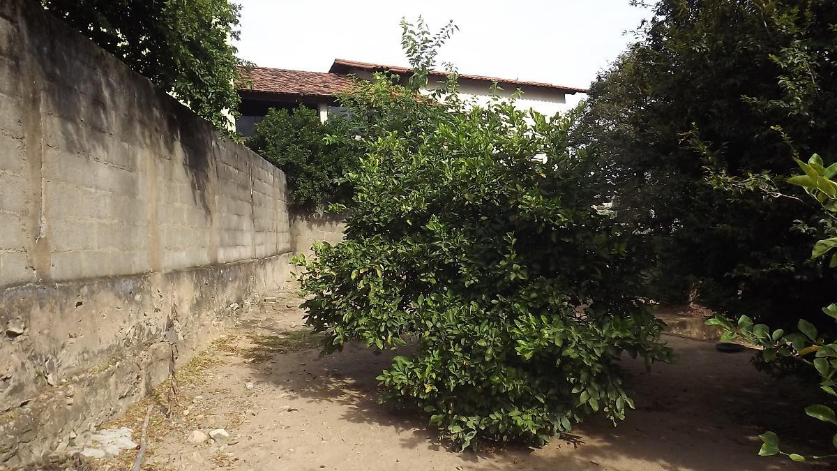Casa, Alípio de Melo, 2 Quartos, 3 Vagas, 1 Suíte