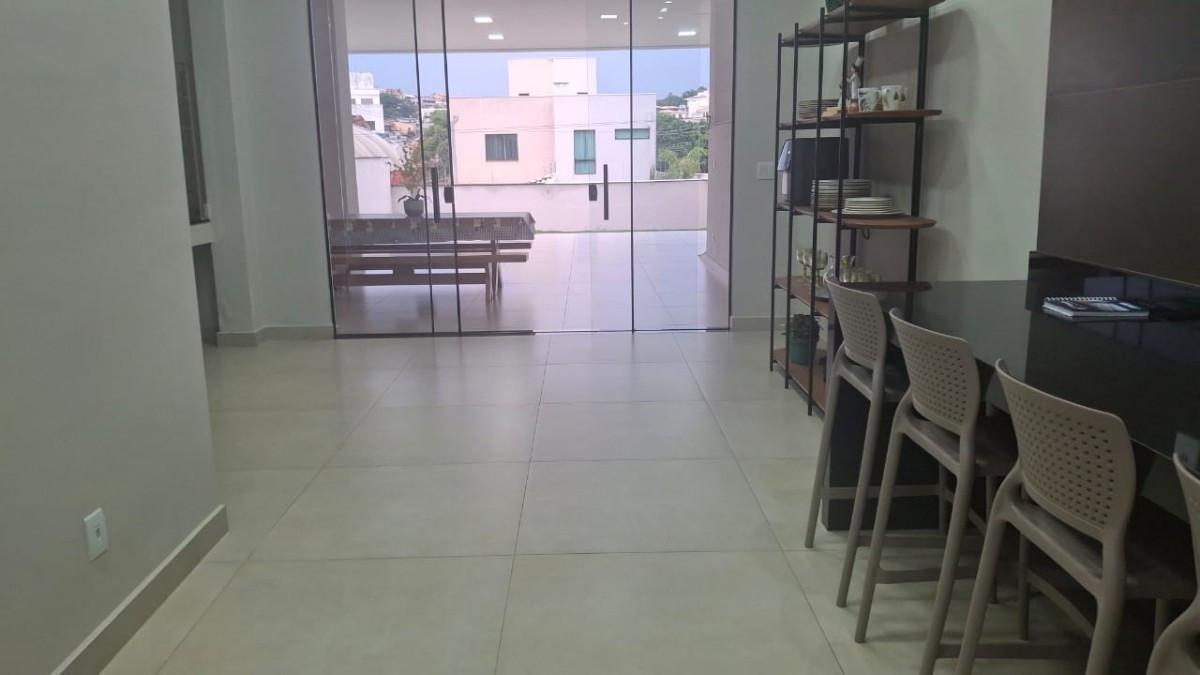 Casa, São Gonçalo, 3 Quartos, 2 Vagas, 1 Suíte