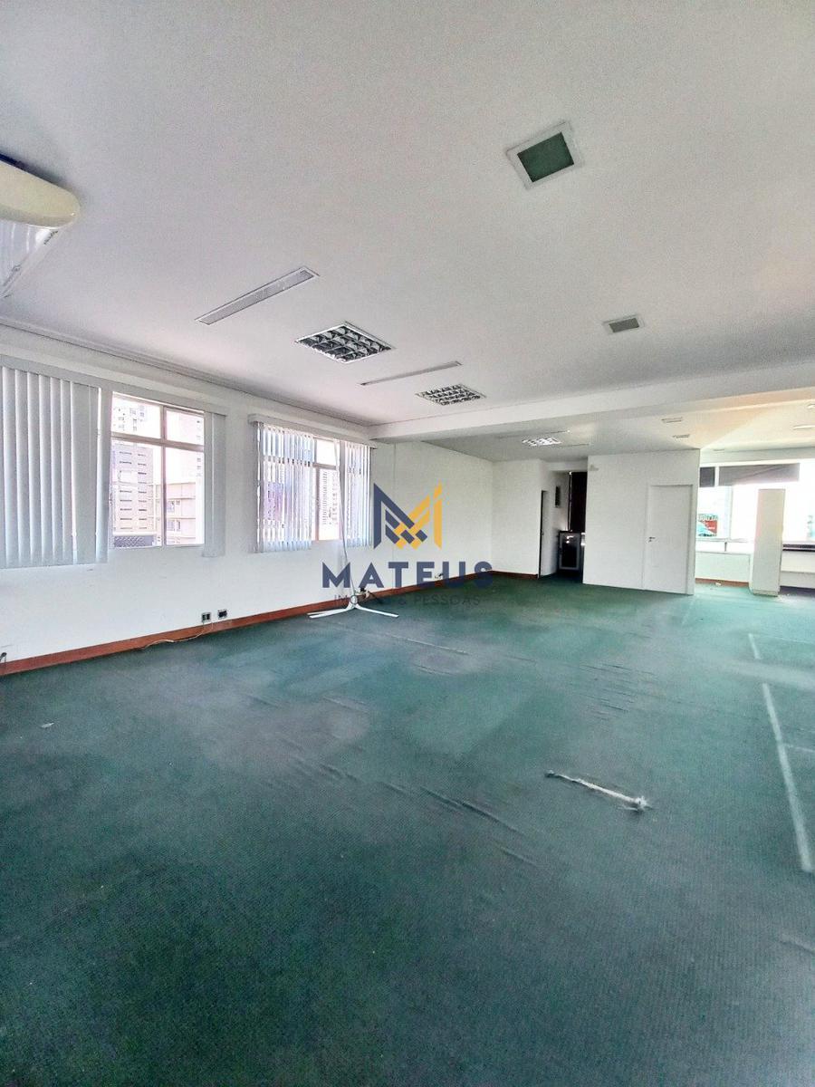 Sala, Barro Preto, 0 Quarto, 0 Vaga