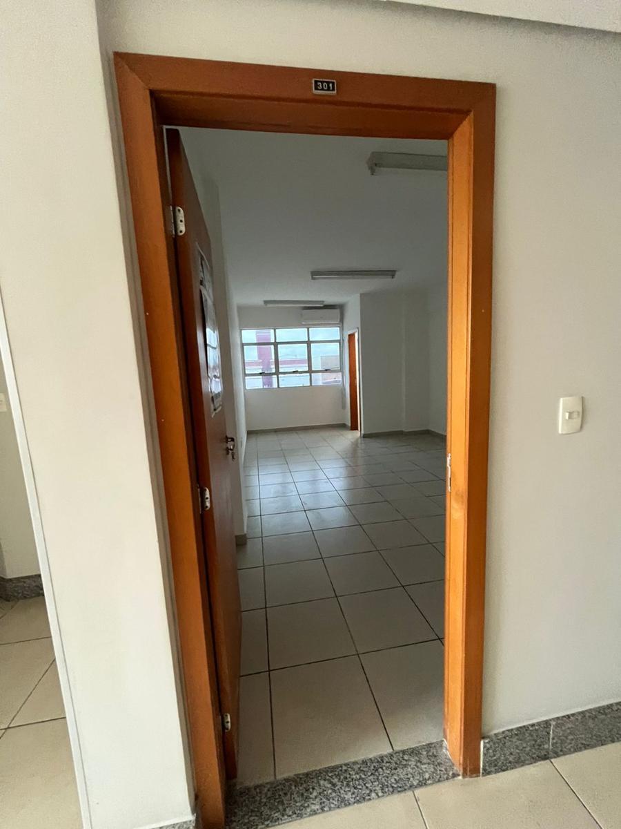 Sala, Padre Eustáquio, 0 Quarto, 1 Vaga