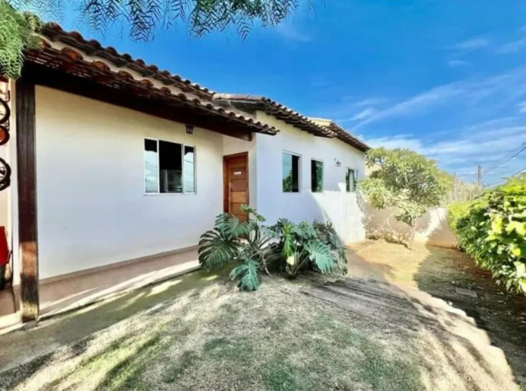 Casa, Trevo, 3 Quartos, 4 Vagas, 1 Suíte