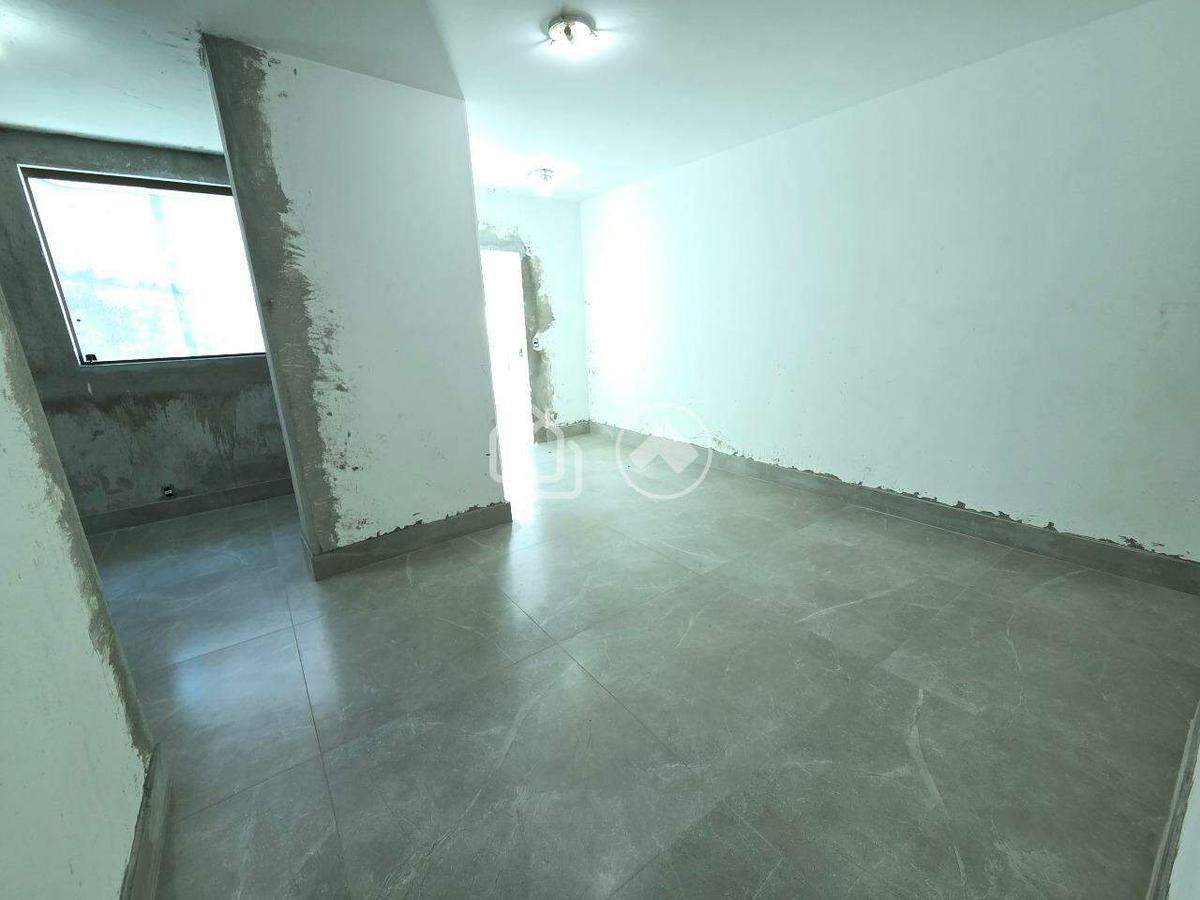 Casa, Buritis, 3 Quartos, 4 Vagas, 2 Suítes