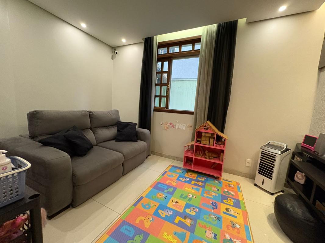 Casa, Serrano, 5 Quartos, 5 Vagas, 1 Suíte