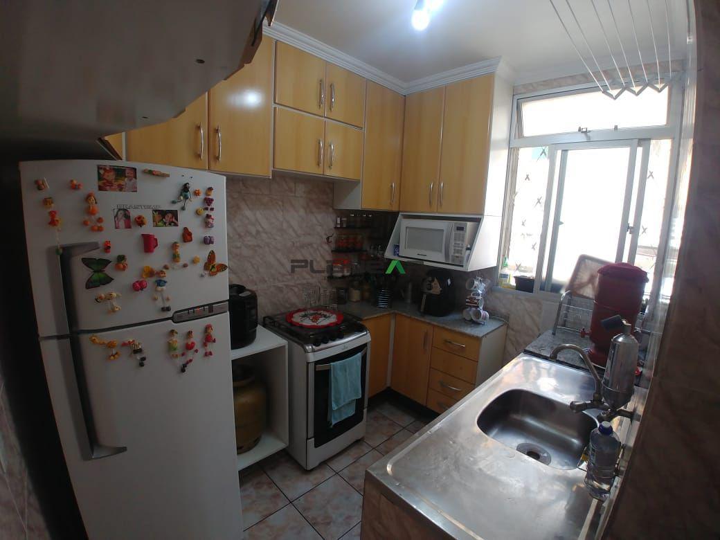 Apartamento, Inconfidentes, 2 Quartos, 0 Vaga