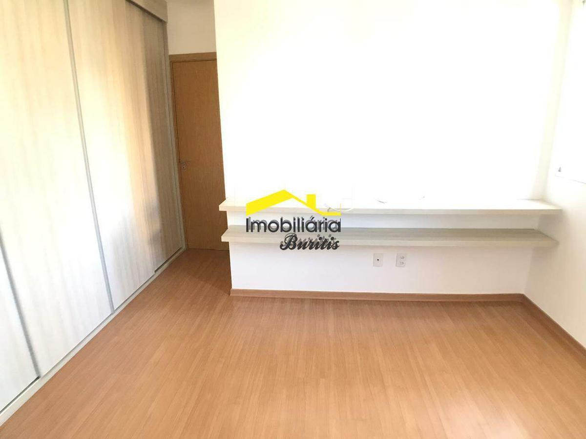 Apartamento, Estoril, 4 Quartos, 2 Vagas, 1 Suíte