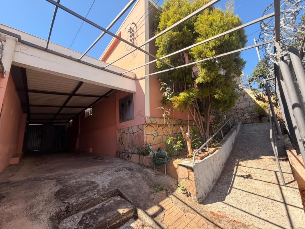 Casa, Prado, 4 Quartos, 2 Vagas, 1 Suíte