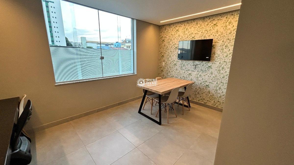 Apartamento, Sagrada Família, 3 Quartos, 2 Vagas, 1 Suíte
