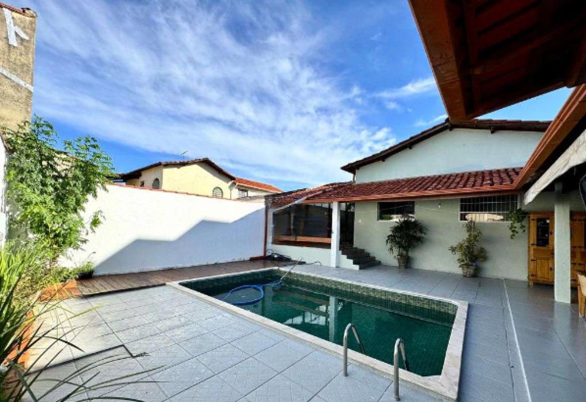 Casa, Santa Mônica, 3 Quartos, 3 Vagas, 1 Suíte