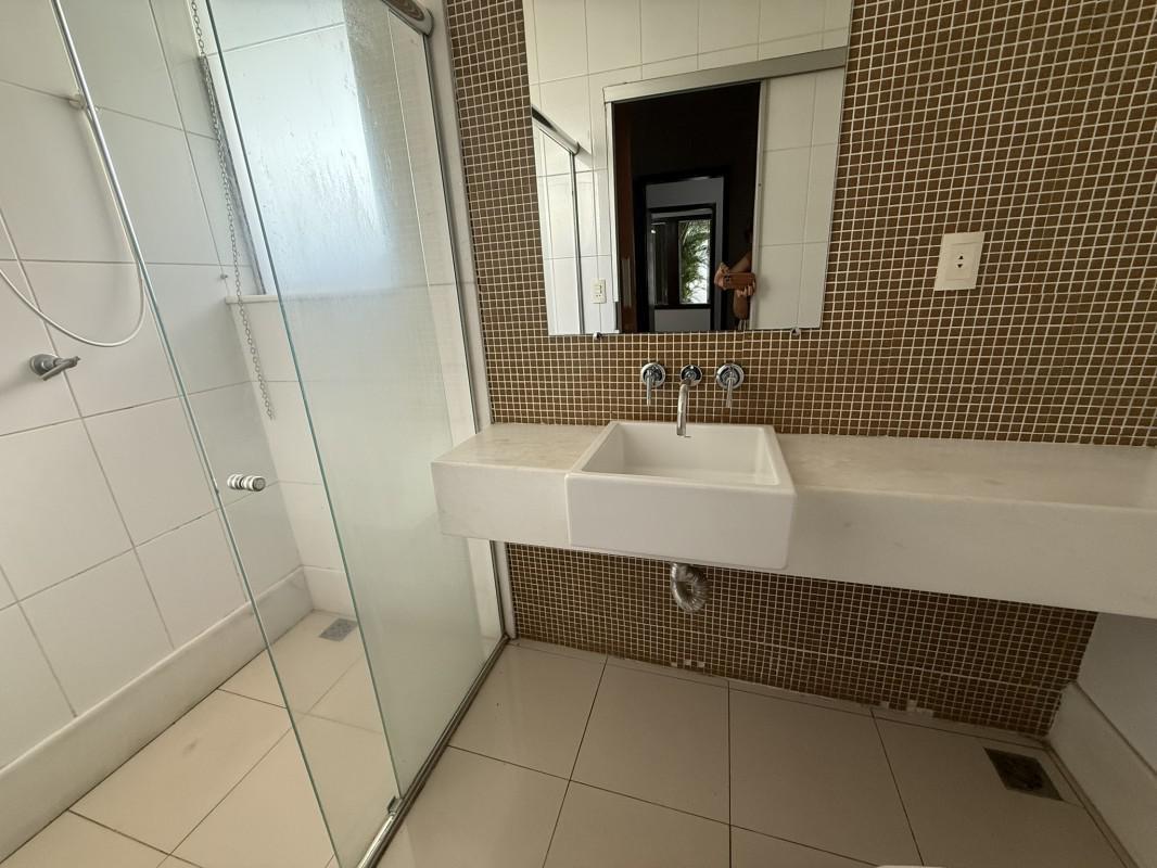 Casa, Filadélfia, 4 Quartos, 2 Vagas, 2 Suítes