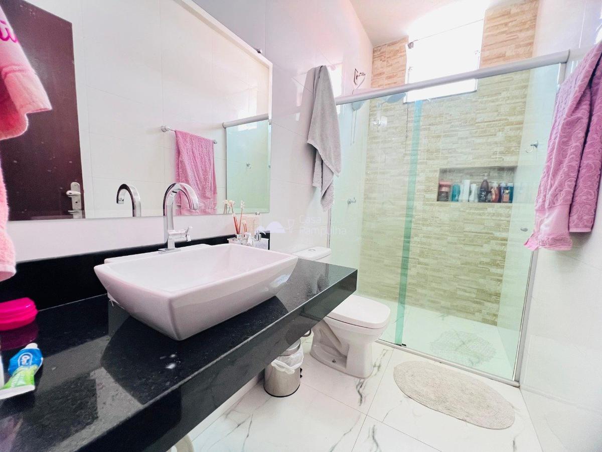 Casa, Floramar, 3 Quartos, 4 Vagas, 1 Suíte