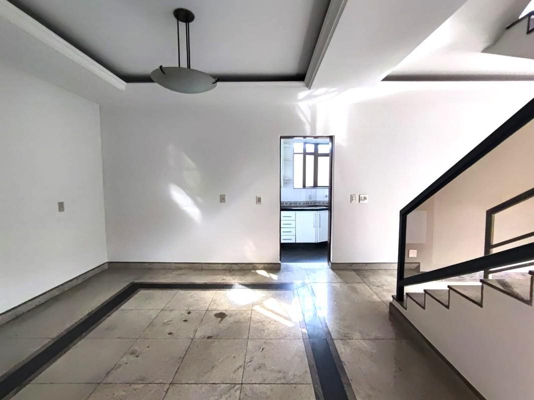 Casa, Inconfidentes, 5 Quartos, 8 Vagas, 2 Suítes