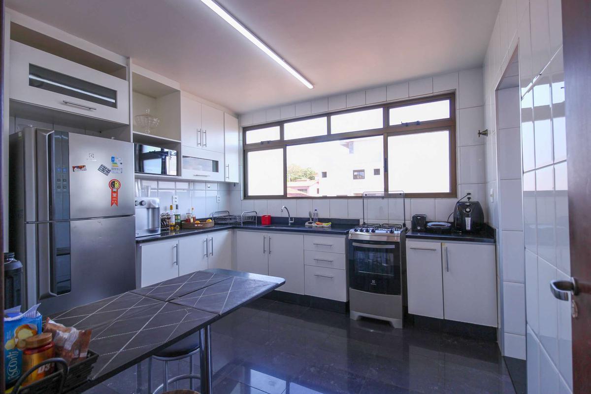 Apartamento, Liberdade, 4 Quartos, 2 Vagas, 1 Suíte