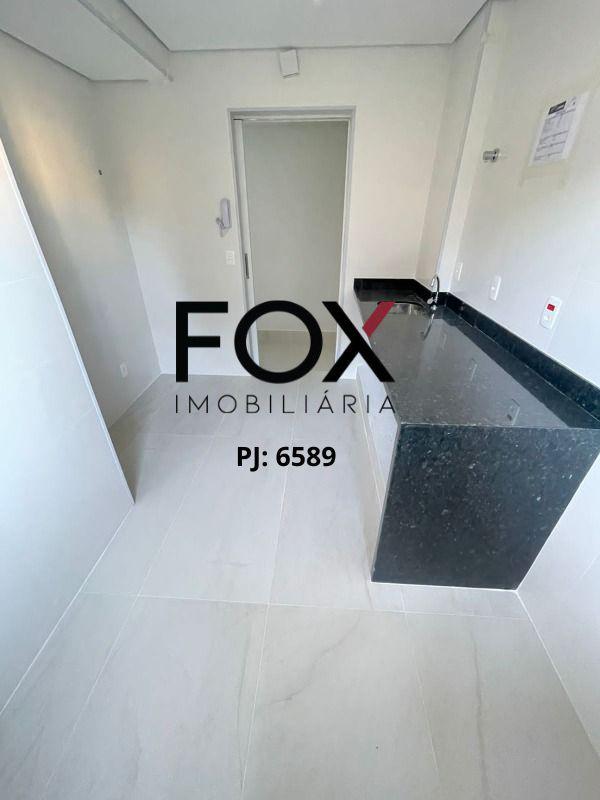 Apartamento, Sagrada Família, 3 Quartos, 2 Vagas, 1 Suíte