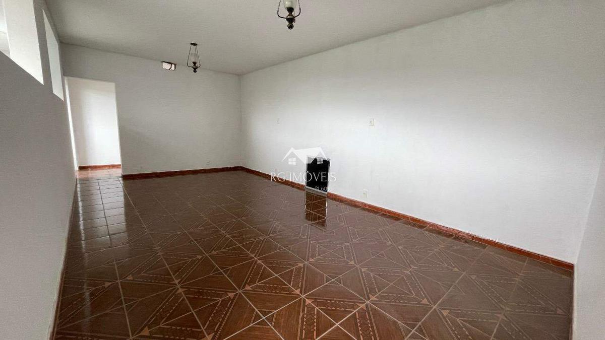 Casa, Petrópolis (barreiro), 3 Quartos, 3 Vagas, 1 Suíte