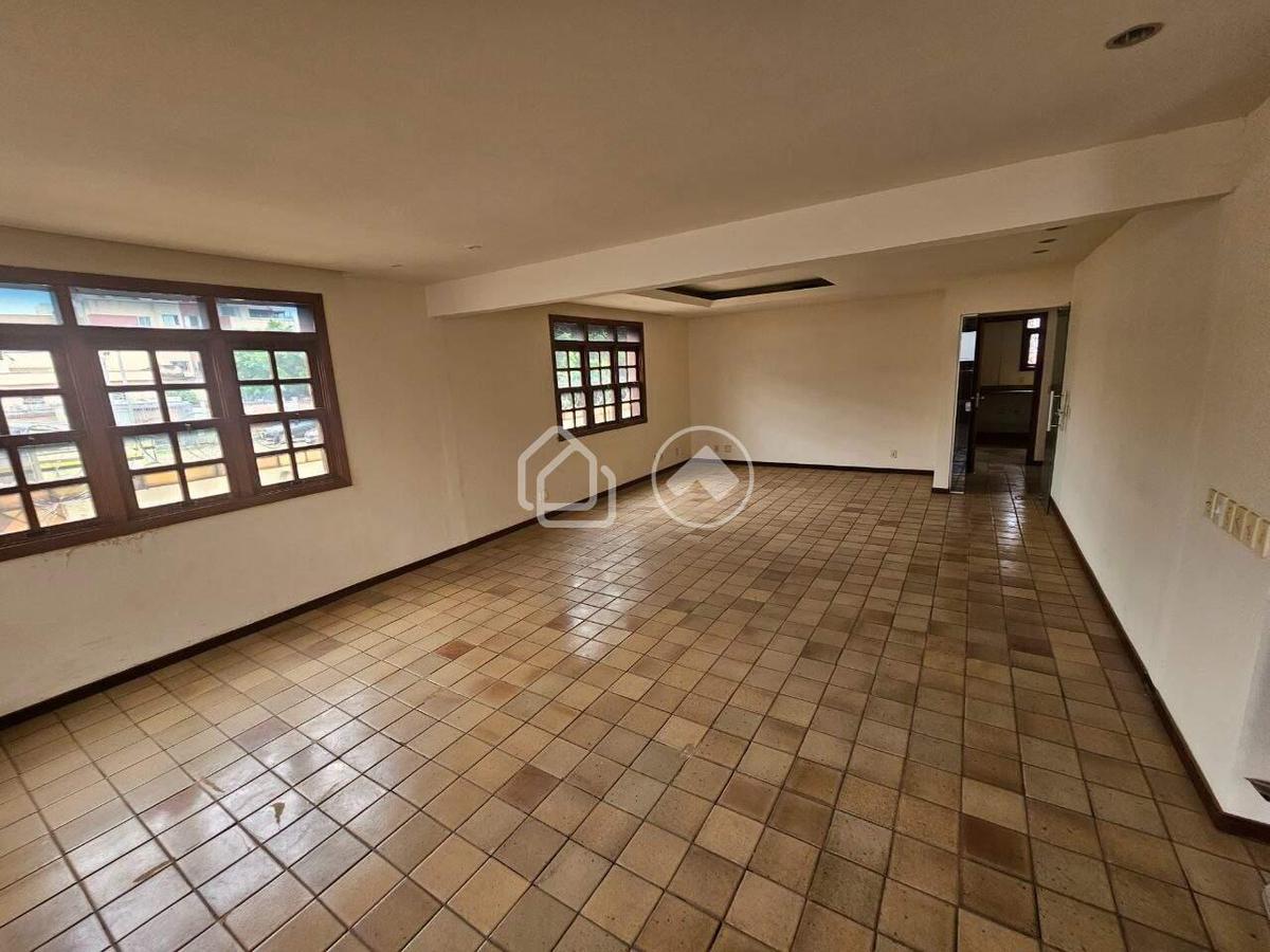 Casa, Santa Teresa, 8 Quartos, 6 Vagas, 2 Suítes