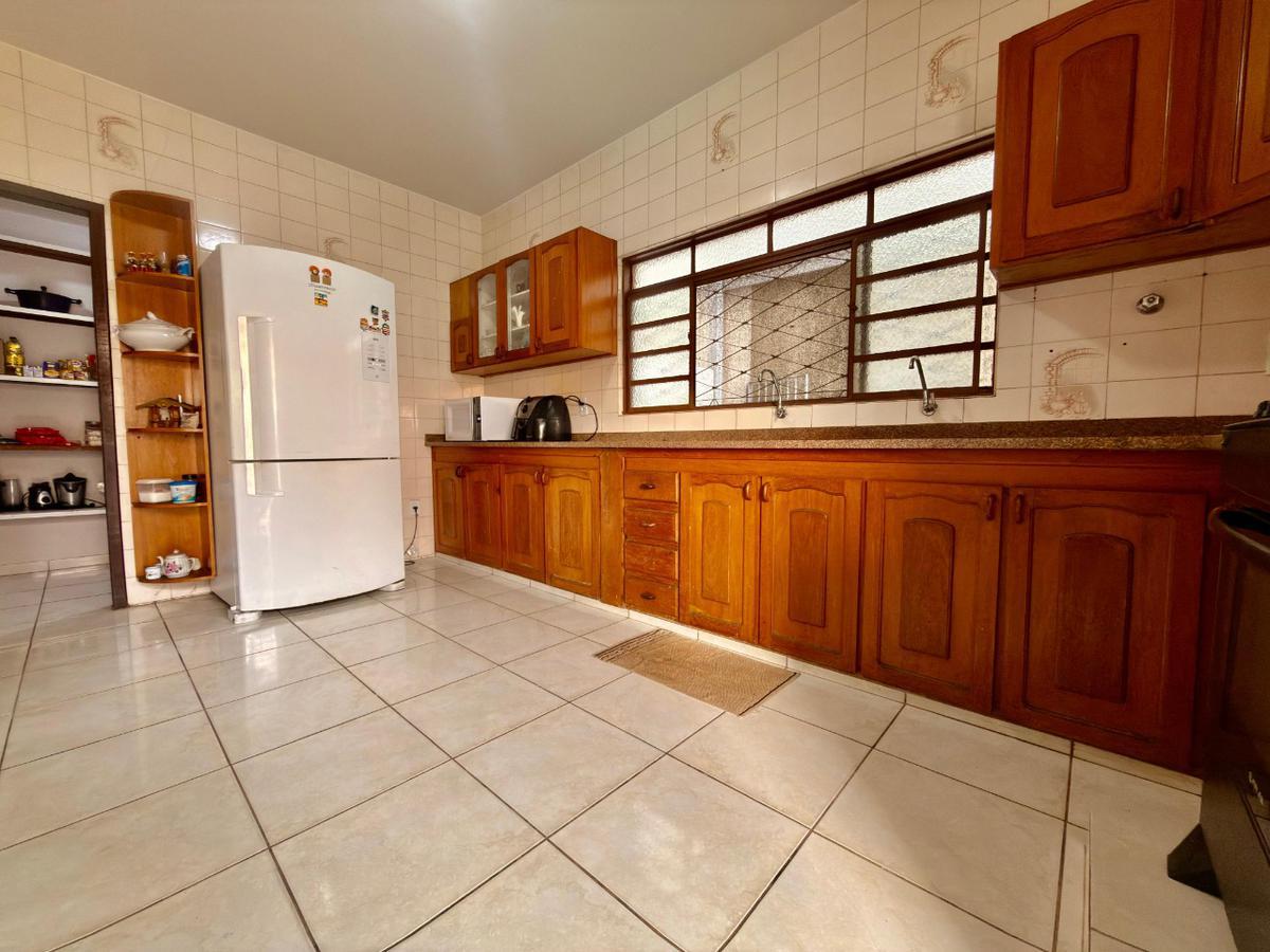 Casa, Jardim Leblon, 4 Quartos, 4 Vagas, 1 Suíte