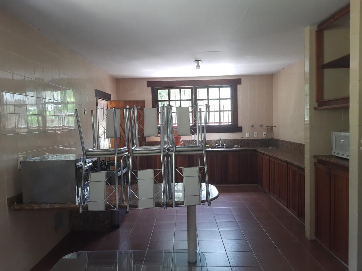 Casa, Braúnas, 6 Quartos, 20 Vagas, 4 Suítes