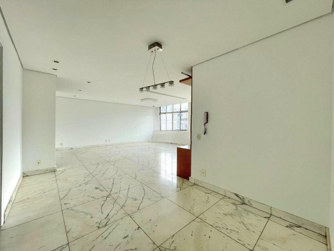 Apartamento, Vila Paris, 4 Quartos, 2 Vagas, 1 Suíte