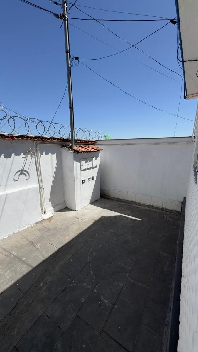 Casa, Fernão Dias, 3 Quartos, 0 Vaga, 1 Suíte