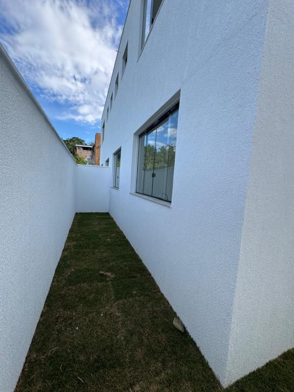 Casa, Jardim Vitória, 3 Quartos, 2 Vagas, 1 Suíte