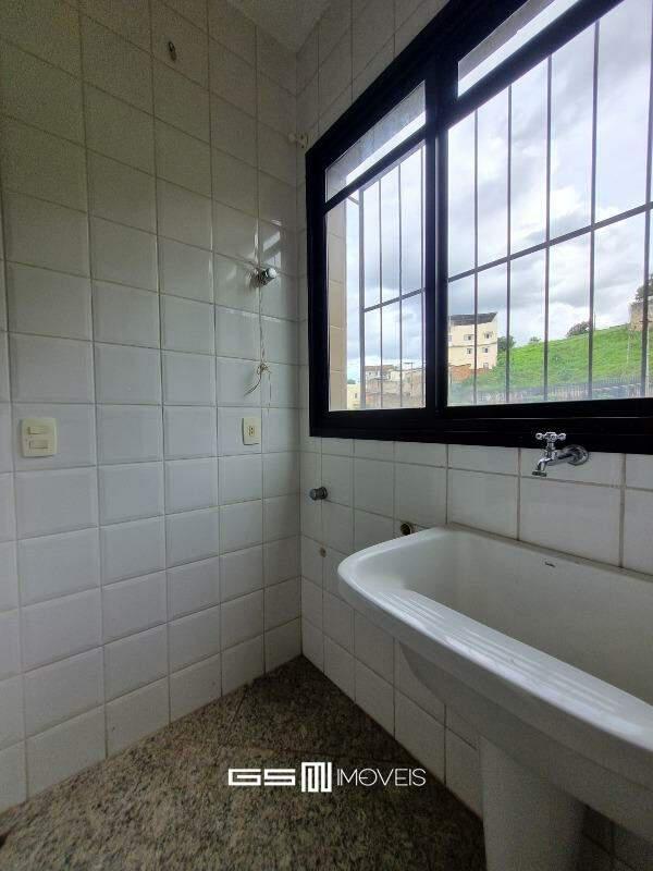 Apartamento, Santa Efigênia, 3 Quartos, 2 Vagas, 1 Suíte