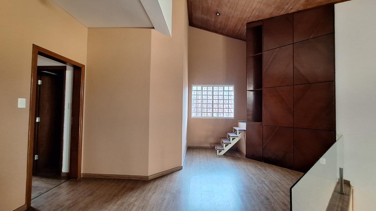 Casa, Centro, 3 Quartos, 2 Vagas, 1 Suíte