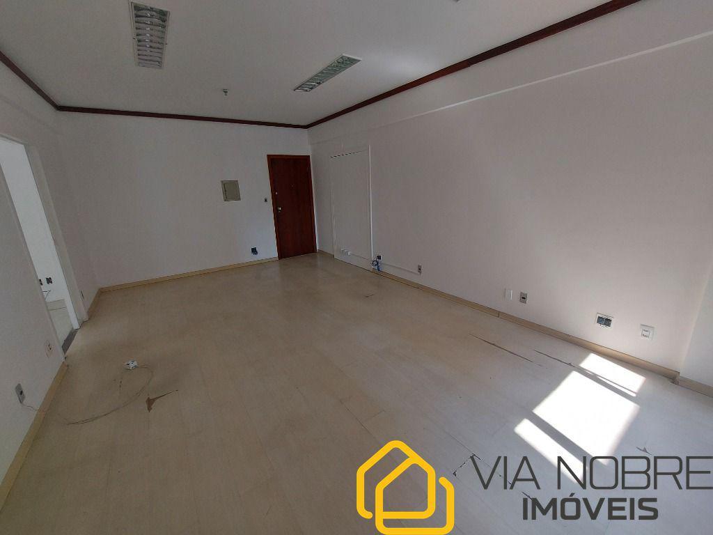 Sala, Lourdes