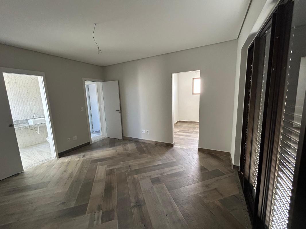 Apartamento, Jaraguá, 4 Quartos, 3 Vagas, 4 Suítes