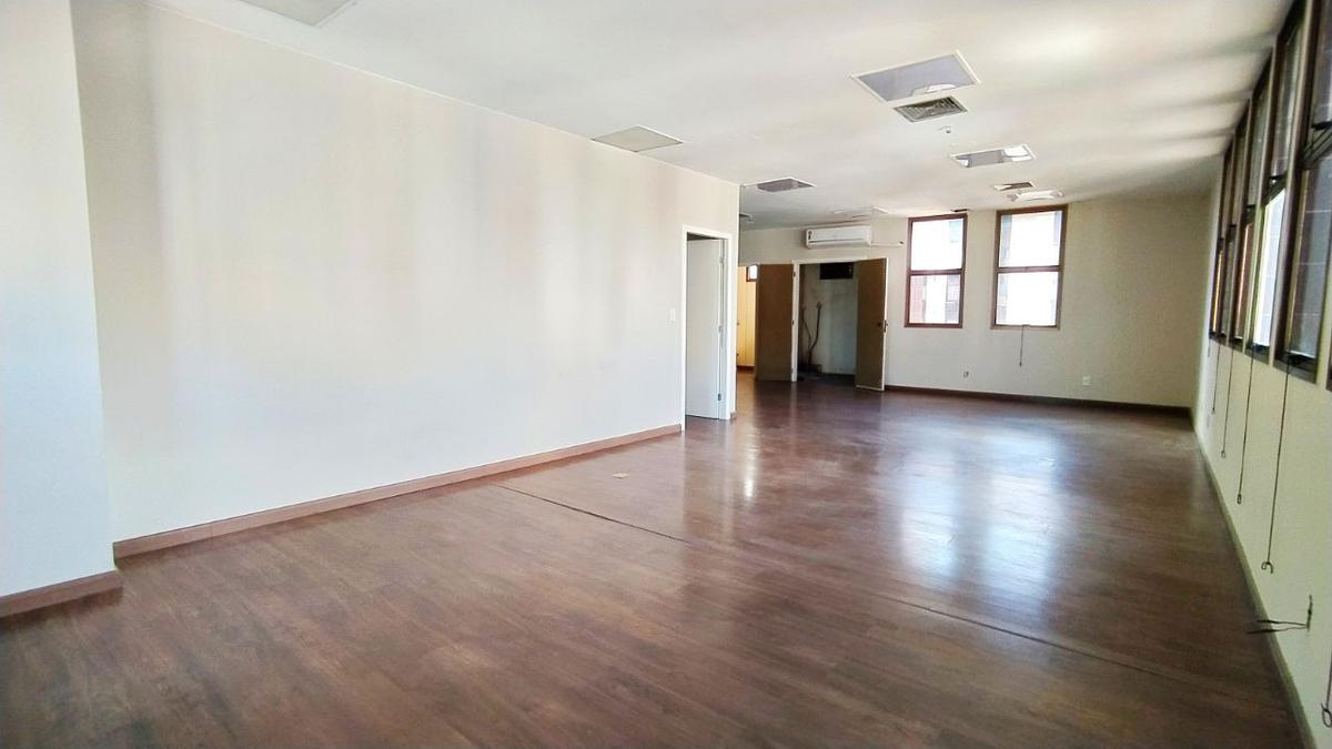 Sala, Funcionários, 1 Vaga