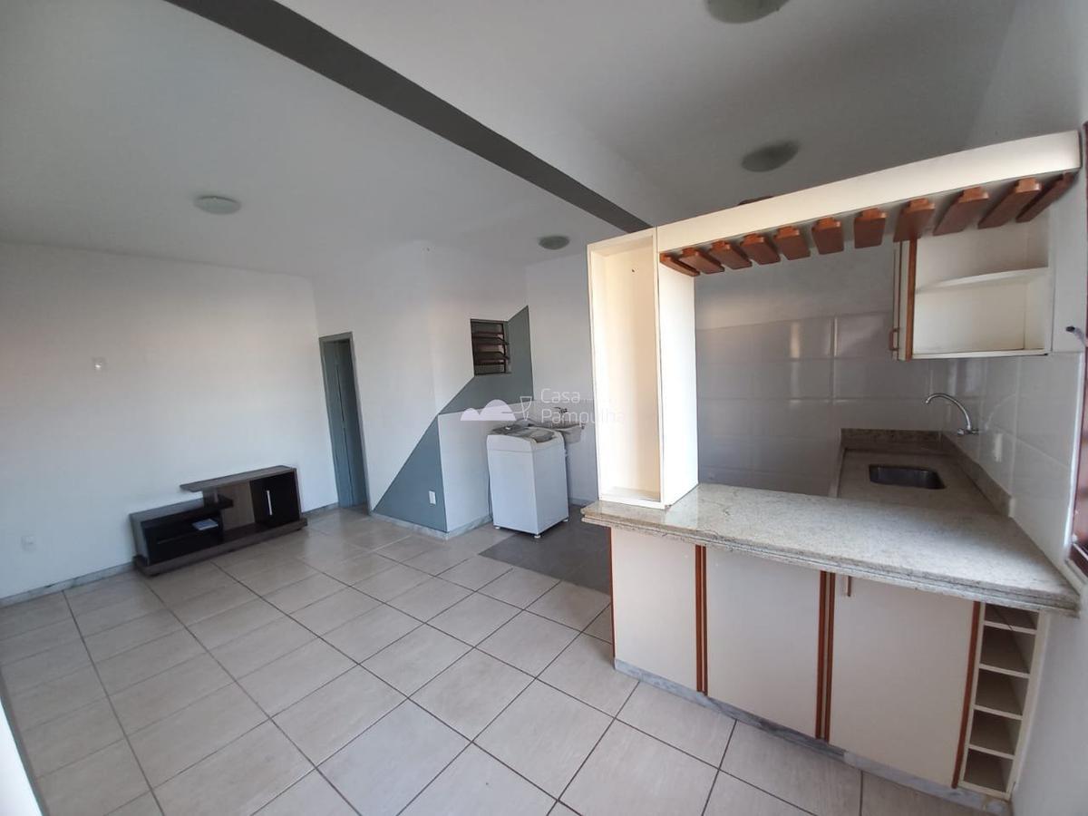 Casa, Jardim Leblon, 2 Quartos, 5 Vagas, 1 Suíte