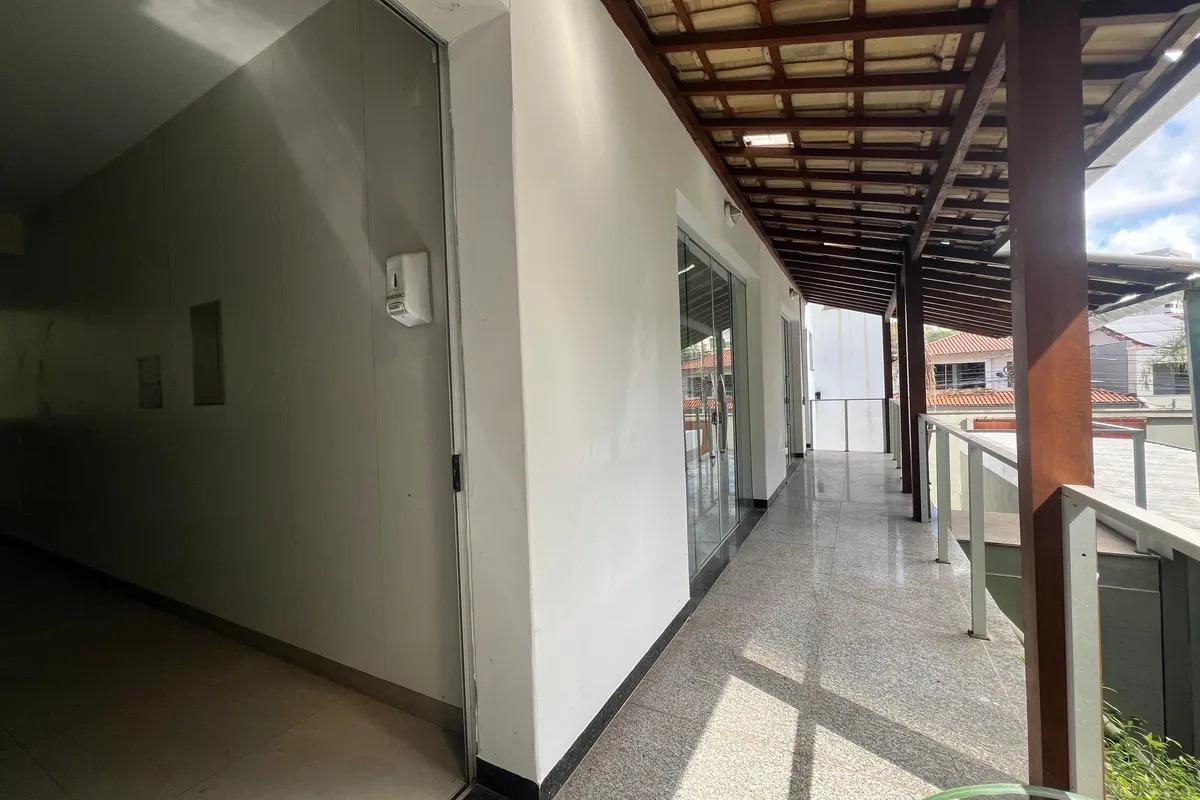 Casa, Santa Lúcia, 7 Quartos, 8 Vagas, 3 Suítes
