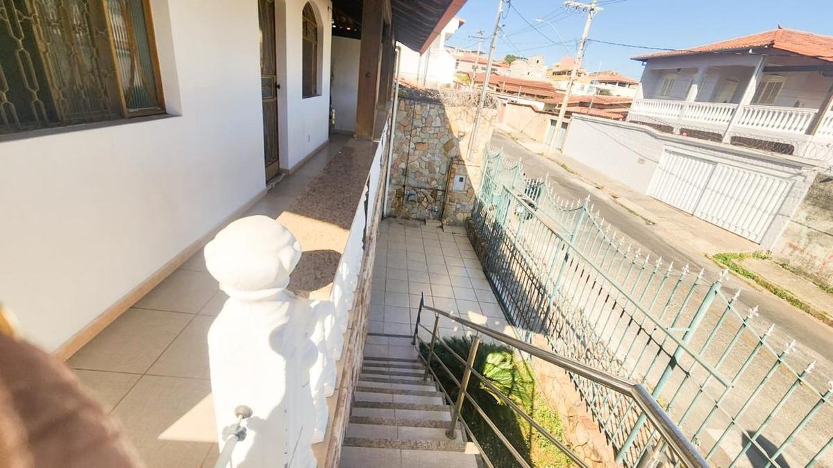 Casa, Vila Pérola, 3 Quartos, 2 Vagas, 1 Suíte