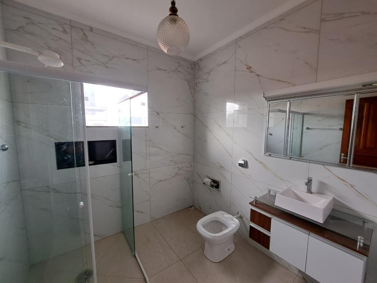 Casa, Centro, 3 Quartos, 0 Vaga