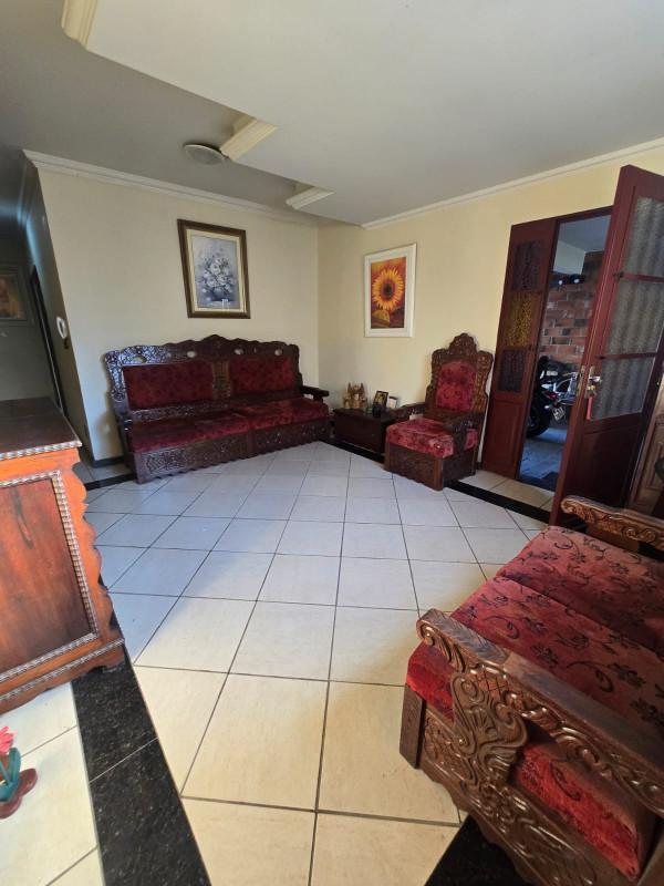 Casa, Alípio de Melo, 3 Quartos, 3 Vagas, 1 Suíte