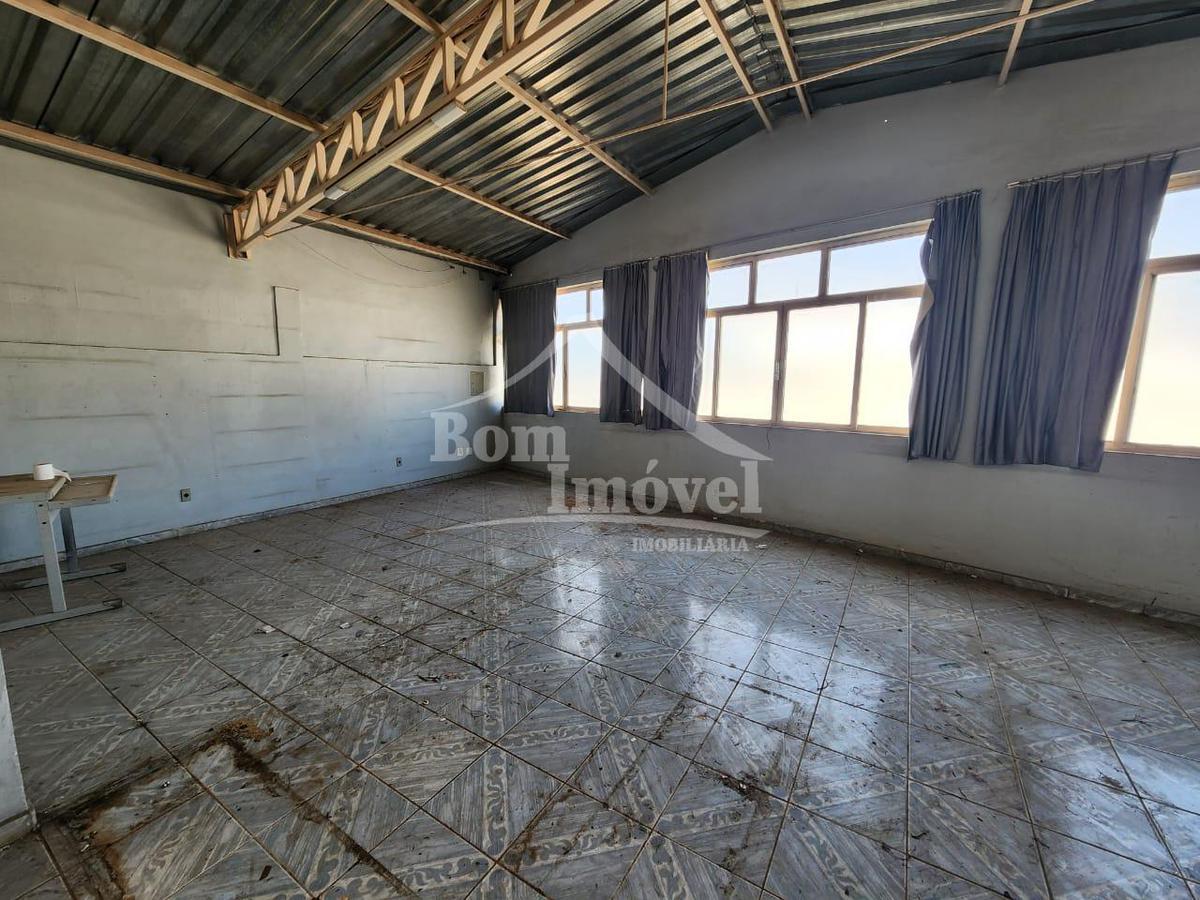 Andar, Centro, 0 Quarto, 0 Vaga