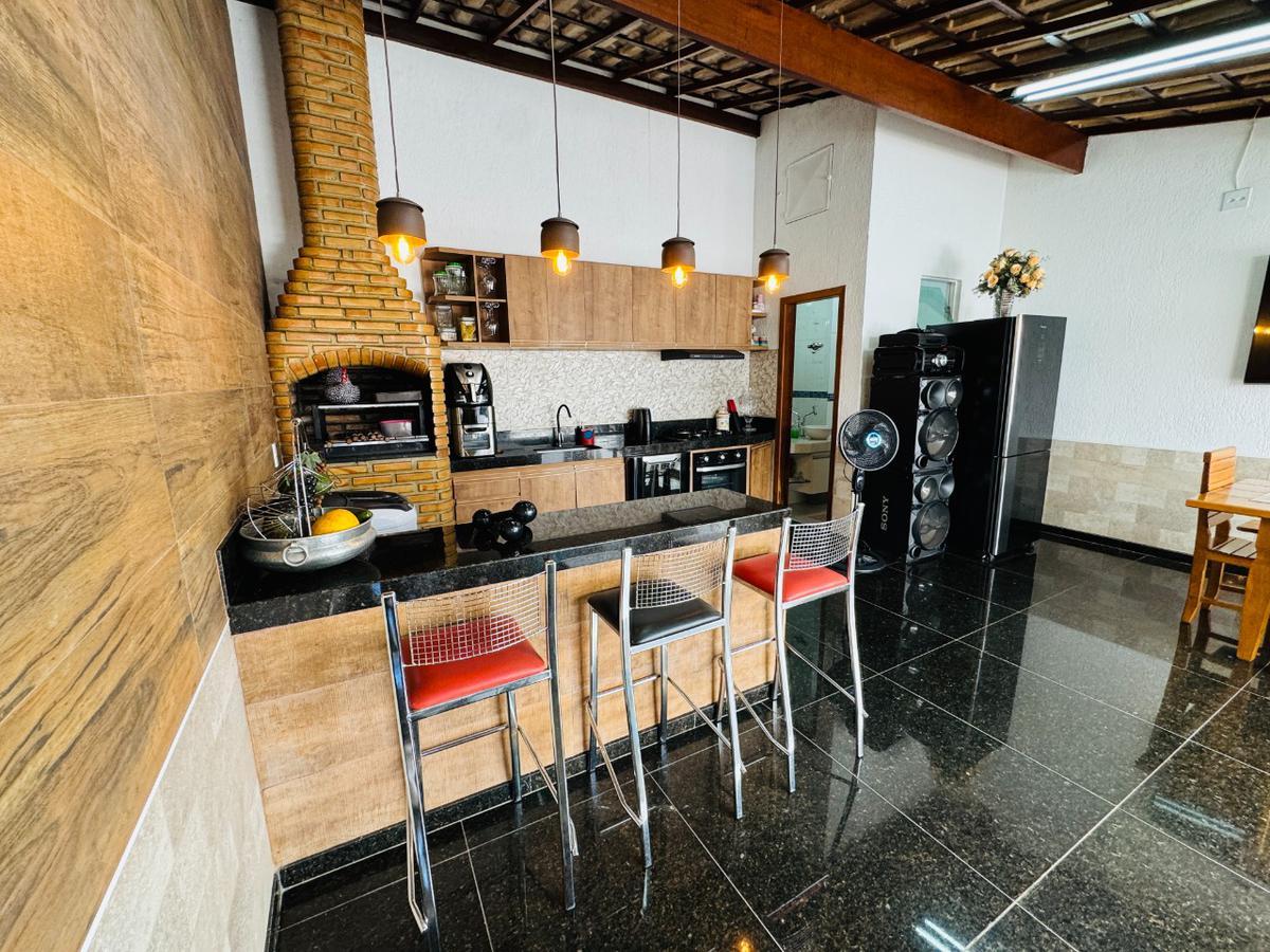 Casa, Santa Amélia, 3 Quartos, 4 Vagas, 1 Suíte