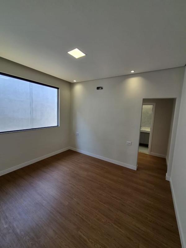 Casa, Francisco Pereira, 3 Quartos, 4 Vagas, 1 Suíte