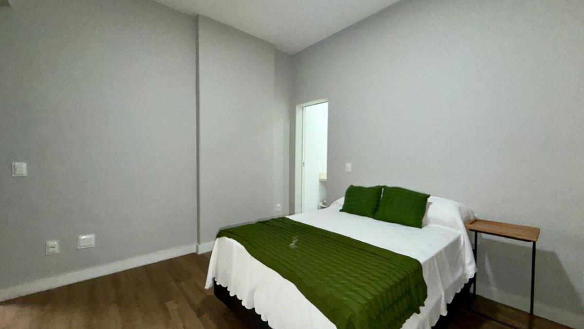 Apartamento, Centro, 2 Quartos, 0 Vaga, 1 Suíte