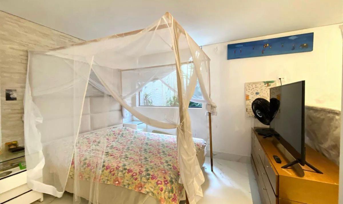 Casa, Lourdes, 4 Quartos, 0 Vaga, 1 Suíte