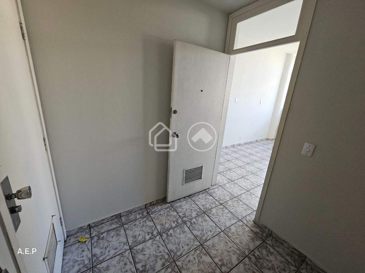Sala, Centro