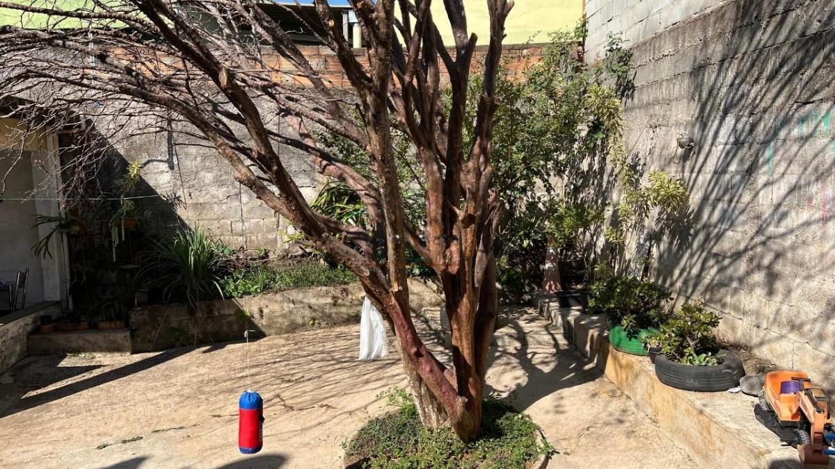 Casa, Tirol (barreiro), 4 Quartos, 2 Vagas, 1 Suíte