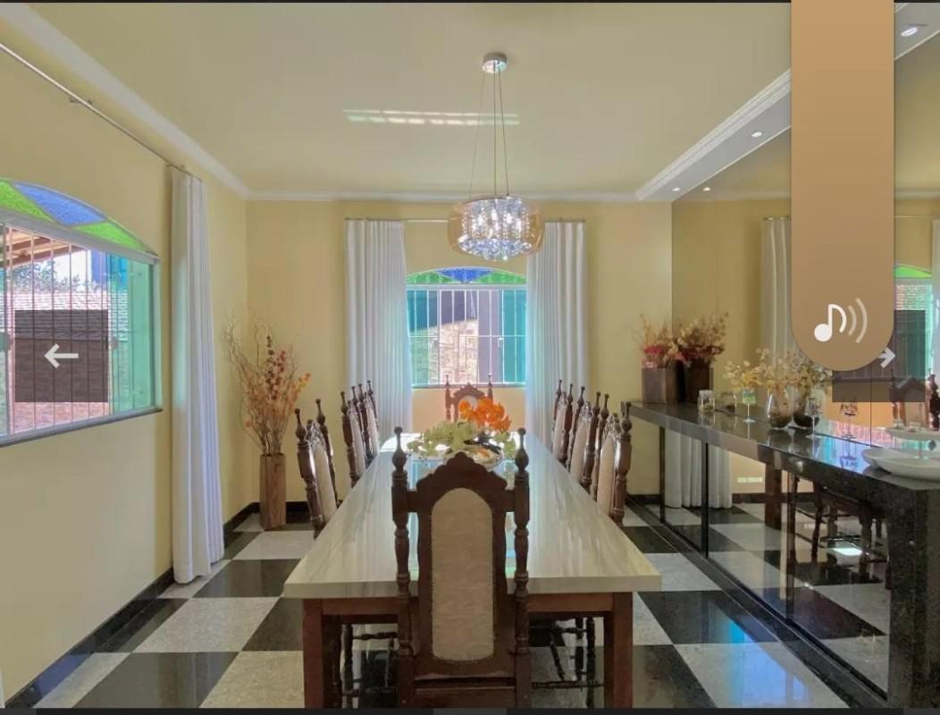 Casa, Santa Branca, 4 Quartos, 2 Vagas, 2 Suítes