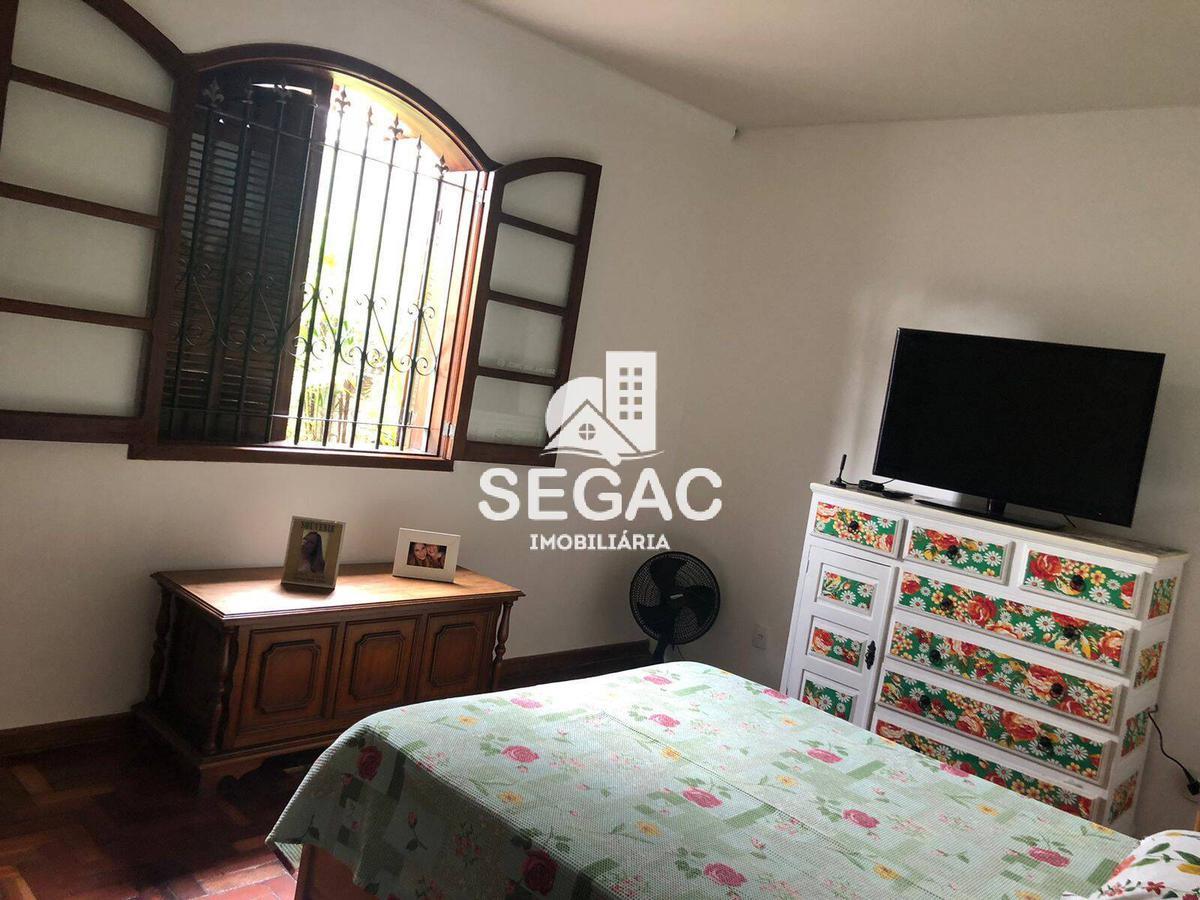 Casa, Havaí, 6 Quartos, 3 Vagas, 1 Suíte