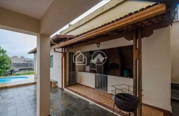 Casa, Palmeiras, 7 Quartos, 10 Vagas, 1 Suíte