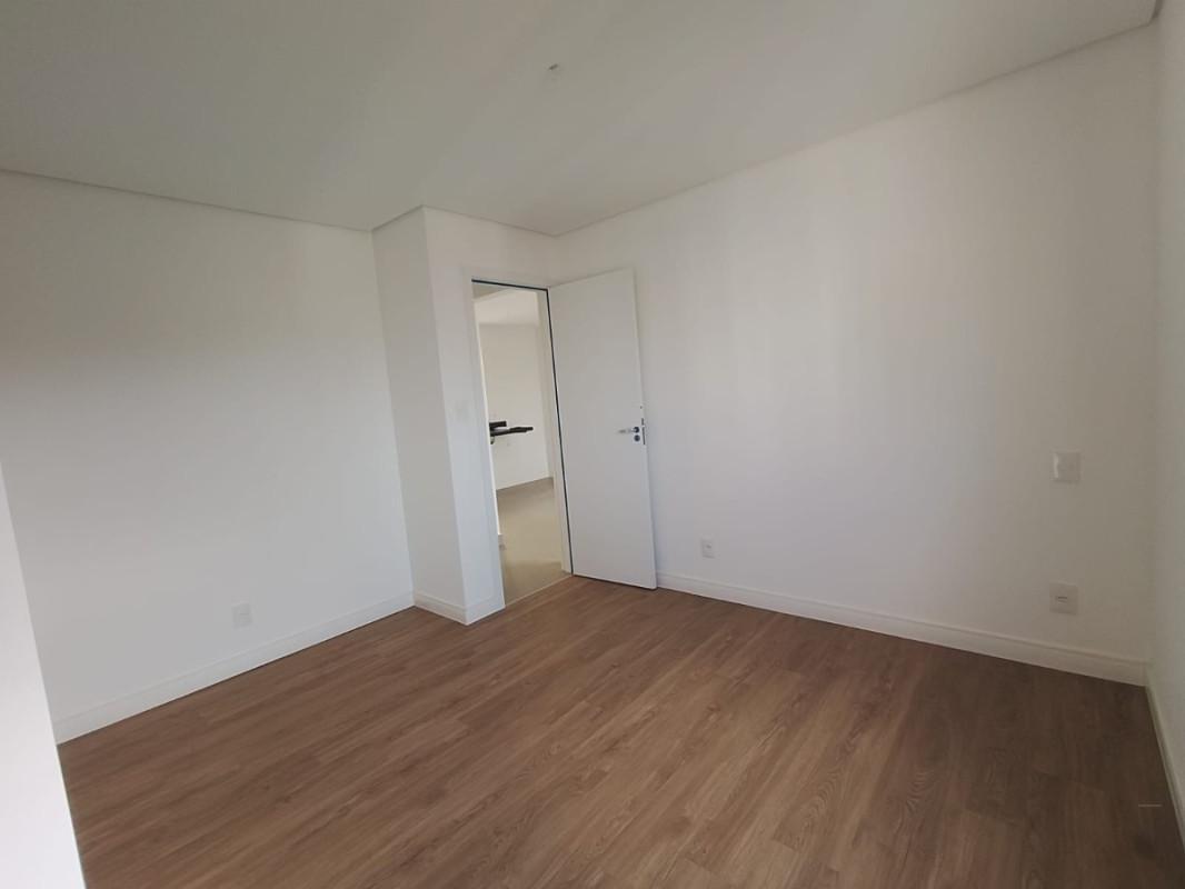 Cobertura, Prado, 2 Quartos, 2 Vagas, 1 Suíte