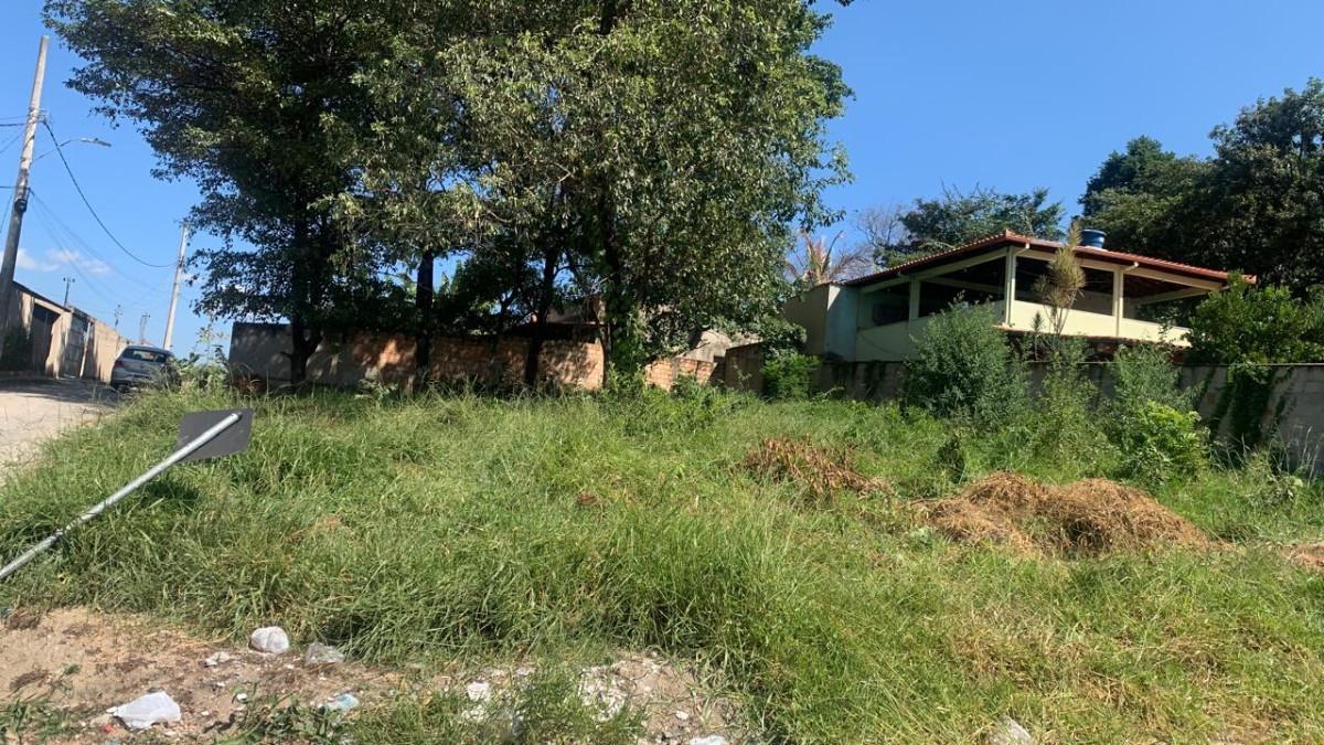 Lote, Petrovale, 0 Quarto, 0 Vaga