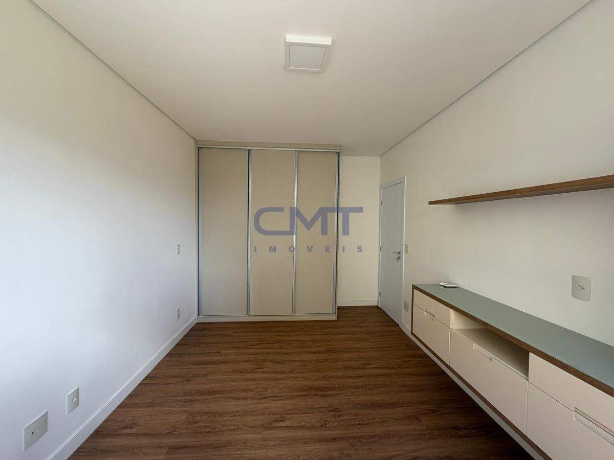 Casa, Alphaville, 4 Quartos, 4 Vagas, 3 Suítes