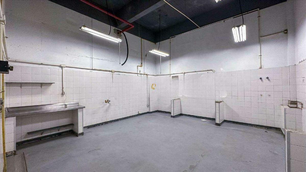 Prédio, Estoril, 0 Quarto, 32 Vagas