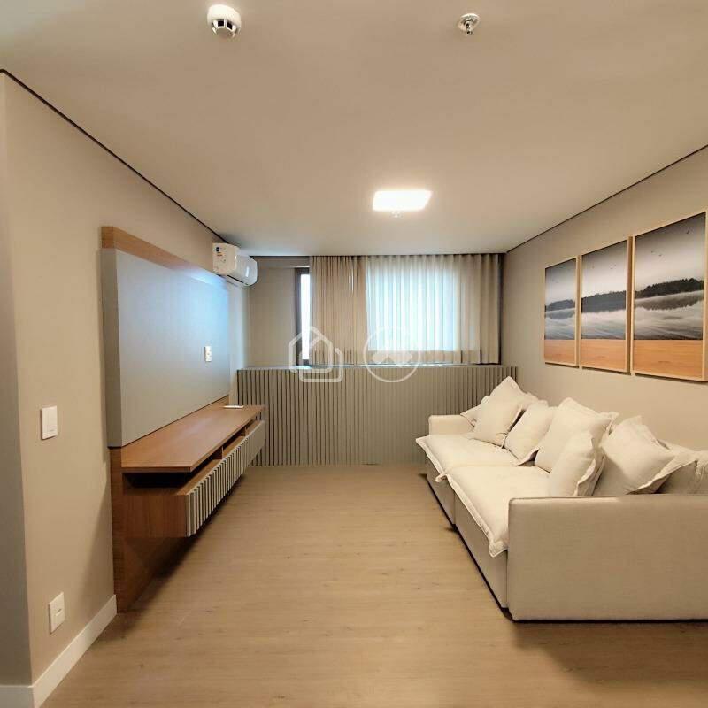Apartamento, Estoril, 2 Quartos, 1 Vaga, 2 Suítes