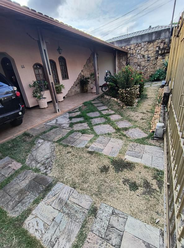 Casa, Tirol, 3 Quartos, 3 Vagas, 1 Suíte